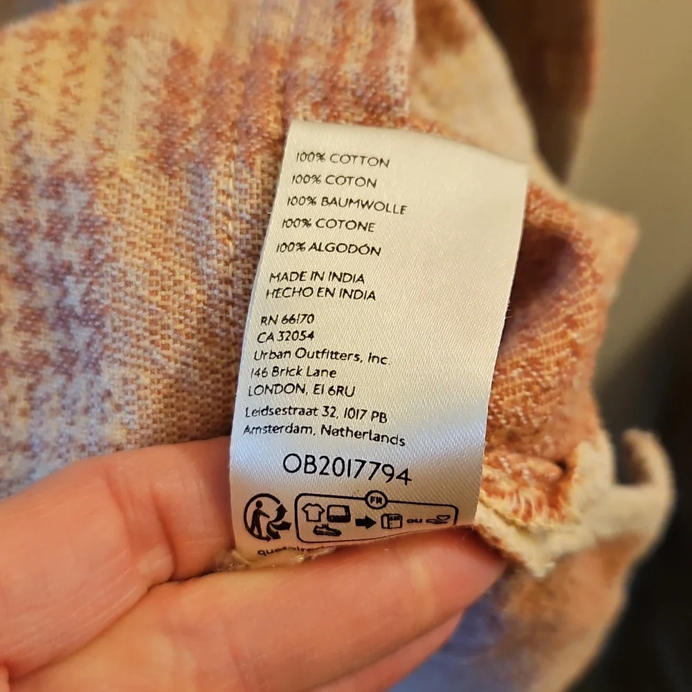 We The Free Keep It Cozy Shirt Pink Quilted Look, Large, Oversized, Southwestern - Picture 6 of 10